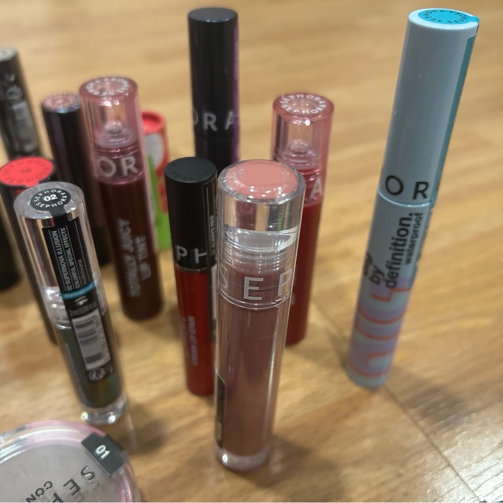 Sephora Makeup 40 pc bundle lipstick,lipgloss palette mascara +12 free masks - Picture 6 of 16